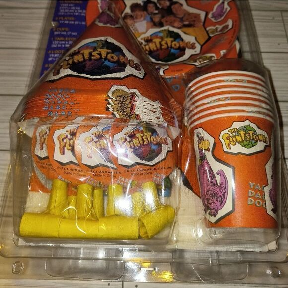 C.A. Reed Vintage Flintstones Party Pack Of 65 Pieces 8 Person Set New - Picture 5 of 9